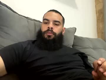 Live cam boy Beardmax – Hot Male Cams