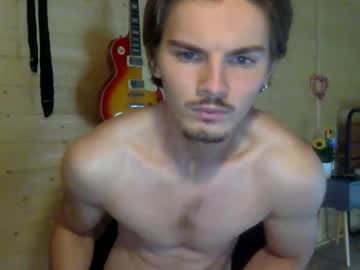 Live cam boy Chatwithobi, 20 yrs – Hot Male Cams