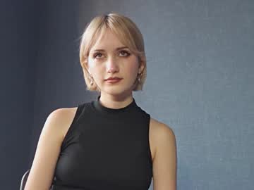 Live Cams Collettedalla, 18 yrs - Chaturbate Live