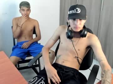 Live cam boy Dereck_dosantos – Hot Male Cams