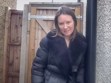 Live Milf Eatmypie69, 28 yrs – Hot Milf Cams