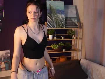 Live Cams Emmiecrellin, 18 yrs - Chaturbate Live