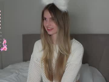 Live Cams Fluffy_angel, 22 yrs - Chaturbate Live