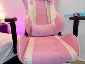 Live Feet Fetish Performer Freyaa25, 21 yrs - Ted's Cam Directory