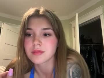 Live Cams Hellokloe, 18 yrs - Chaturbate Live