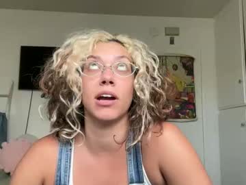Live Feet Fetish Performer Kennibby - Ted's Cam Directory