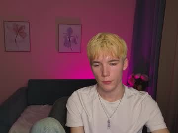 Live cam boy Kevinparke, 18 yrs – Hot Male Cams
