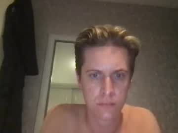 Live cam boy Krisl77, 28 yrs – Hot Male Cams