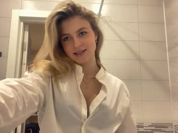 Live Cams Madelynschlee, 19 yrs - Chaturbate Live