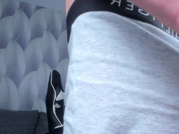 Live Feet Fetish Performer Meverik_oushen, 18 yrs - Ted's Cam Directory