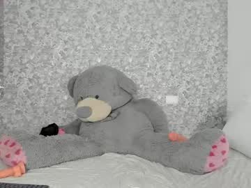 Live Cams Mia_petithe, 18 yrs - Chaturbate Live