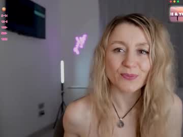 Live Milf Milanacamgirl, 30 yrs – Hot Milf Cams