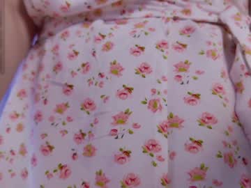 Live Feet Fetish Performer Milly_shy, 21 yrs - Ted's Cam Directory