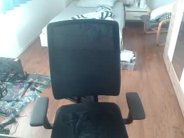 Live Cams Overkneebabe, 22 yrs - Chaturbate Live