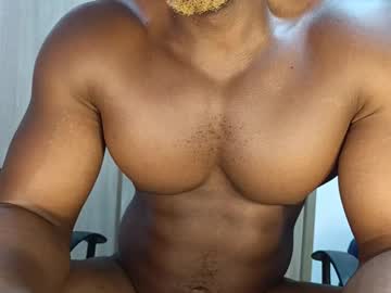 Live cam boy Pecsblack888, 31 yrs – Hot Male Cams