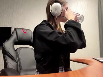 Live Cams Secretnika, 18 yrs - Chaturbate Live